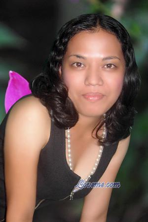 105485 - Roselyn Age: 36 - Philippines