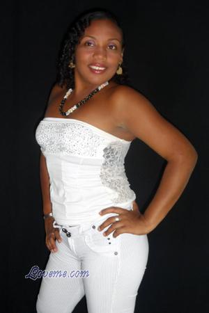 137949 - Yiselis Age: 39 - Colombia