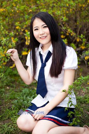 155167 - Huihui Age: 29 - China