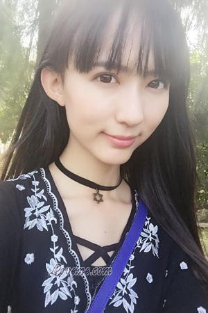 165895 - XiaoTong Age: 29 - China