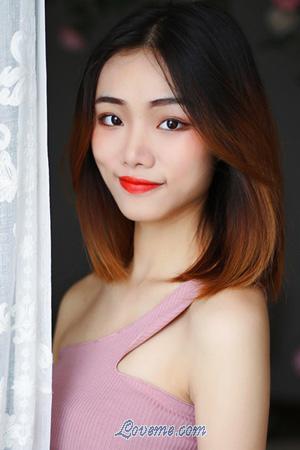 202702 - Yijin Age: 21 - China